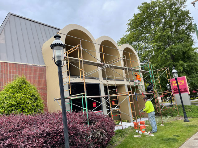 croy contracting exterior remodeling work at wells fargo bank building